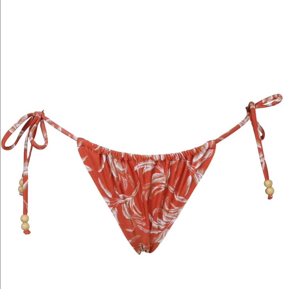Las Palmas String Bottom